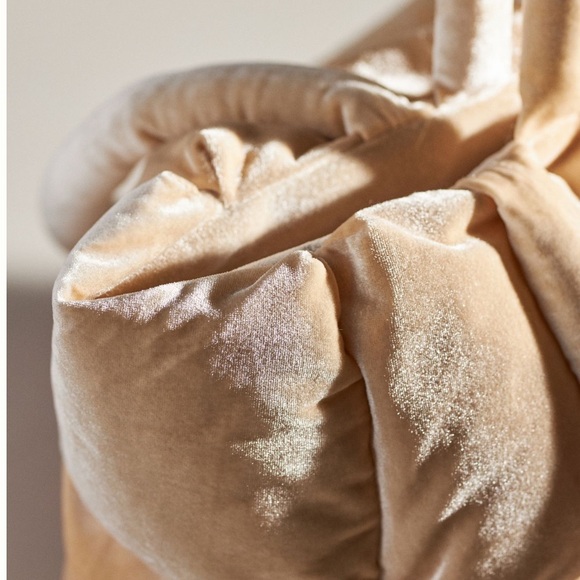 Anthropologie Ivory Puffer Velvet Tote Bag - Picture 3 of 7